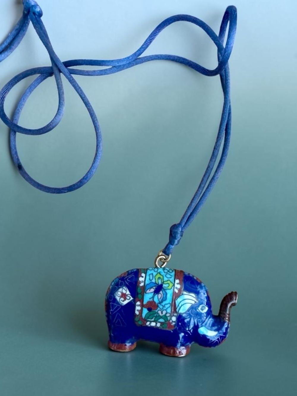 Vtg 80s Cloisonné Blue Elephant Pendant Necklace Boho Colorful Festival 90s